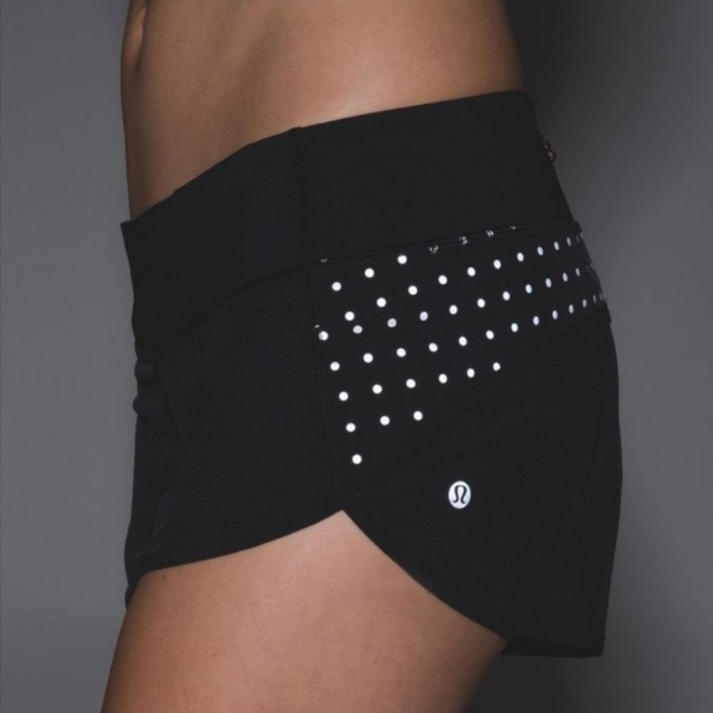 Lululemon Speed Short Reflective Dots Sz 8